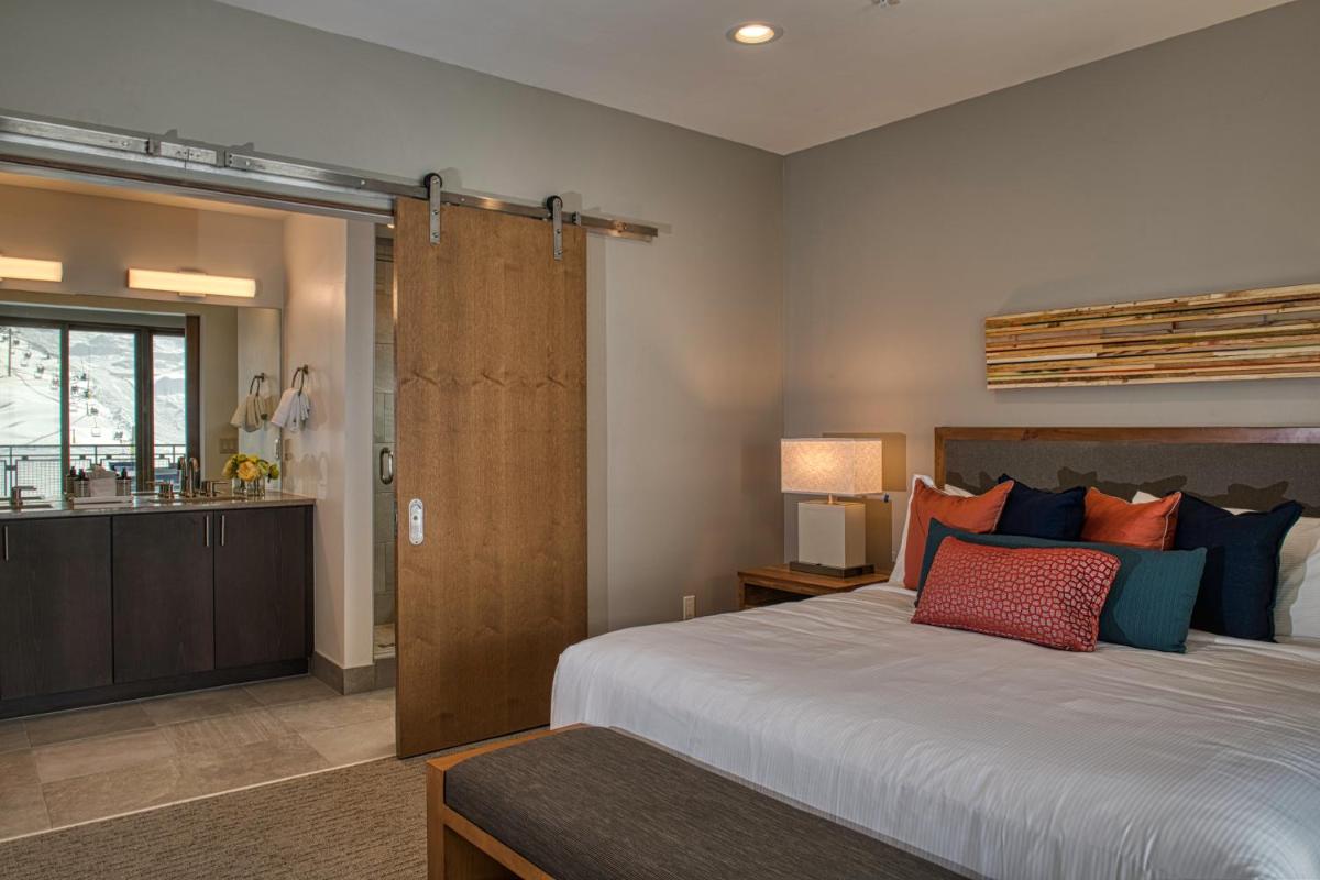 Grand Colorado on Peak 8 - Housity