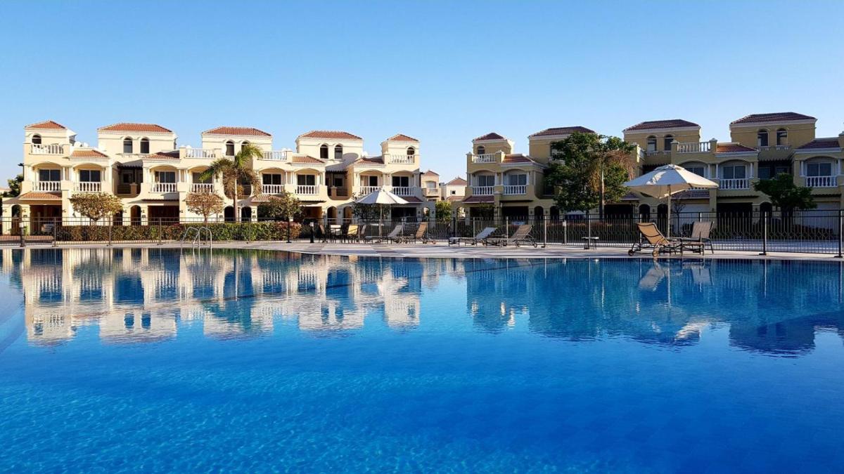 Villa United Arab Emirates - Housity