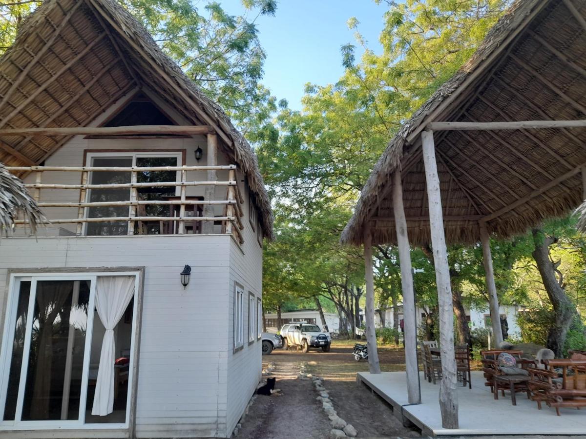 Popoyo Surfcamp - Housity