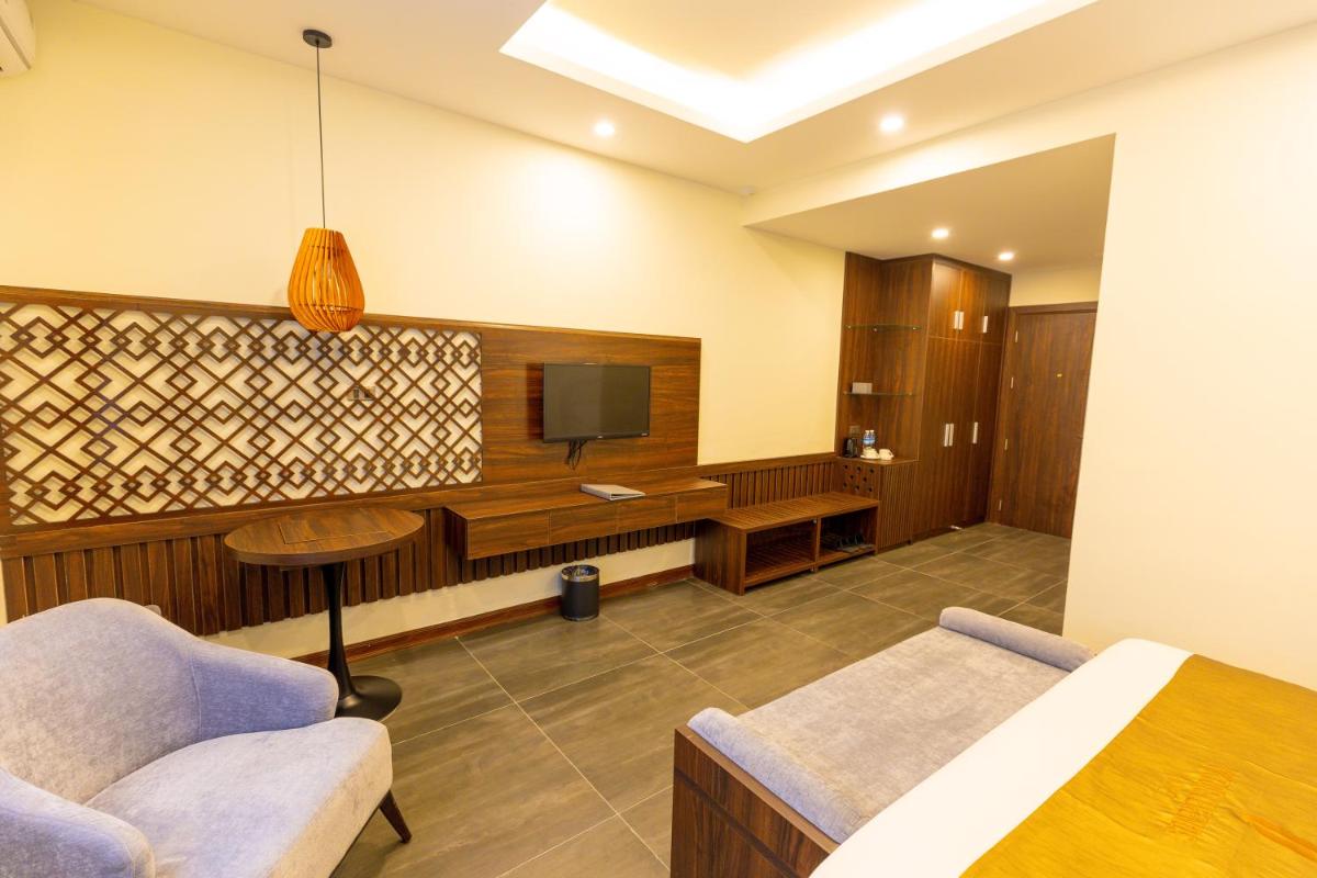 Viktor Legends Hotel - Housity