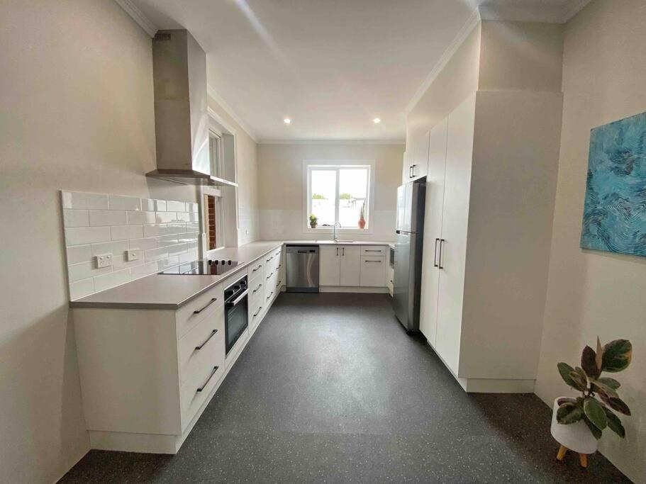 The Central Cottage - Port Lincoln - Housity