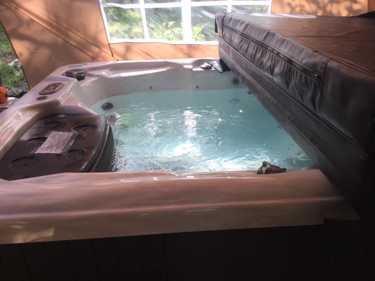 Maison luxe Collonges la rouge,jakuzzi,clim,WIFI,piscine - Housity