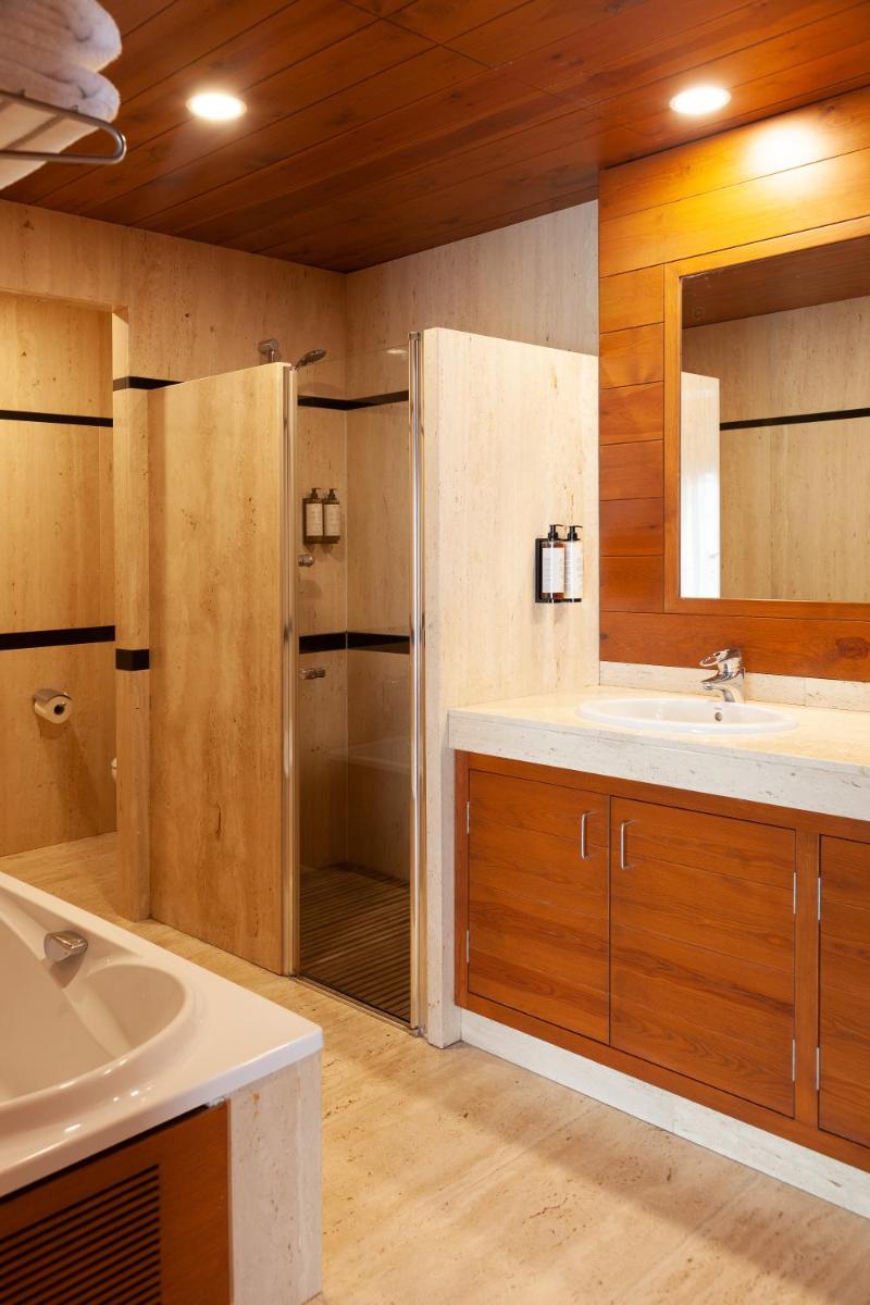 Un baño de Montanyà