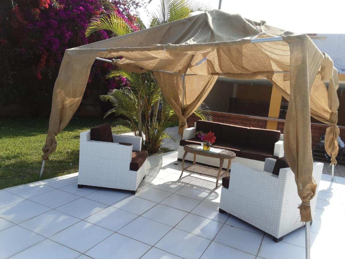 Hermosa Villa Hospedaje - Housity