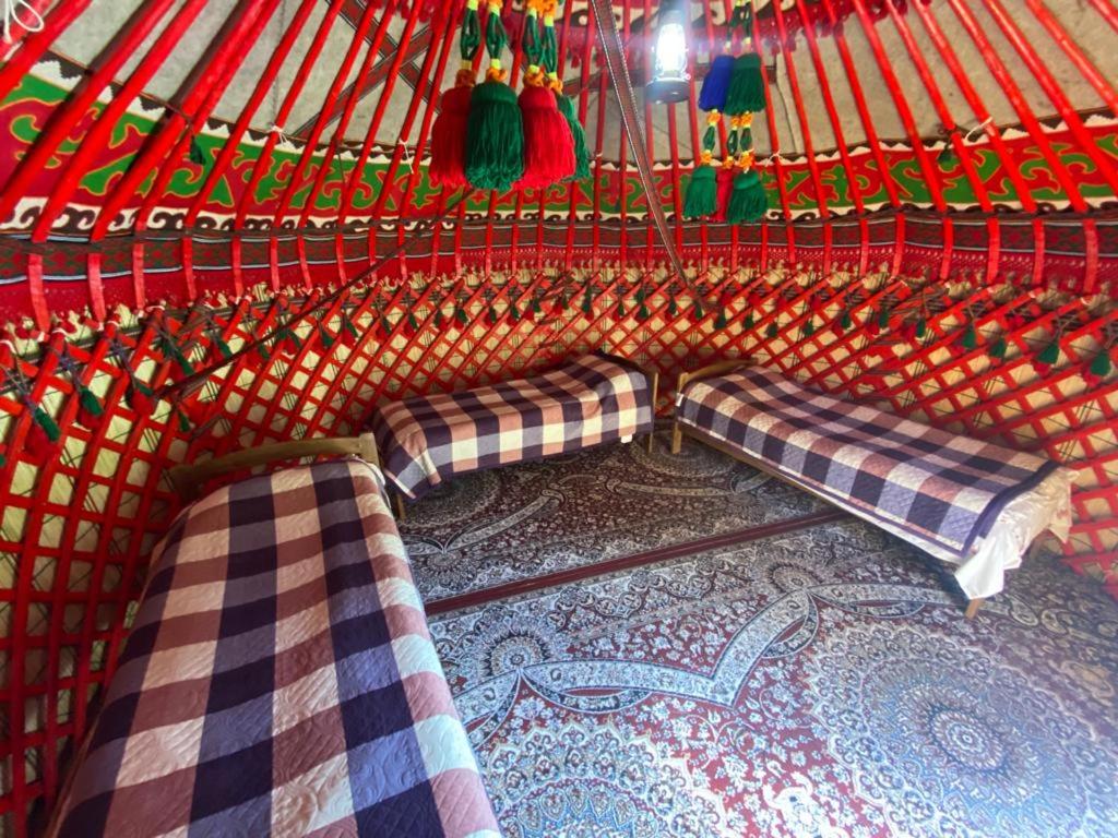 Emir - Housity