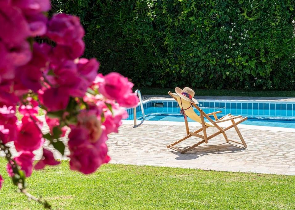 Suitetrails - Sandals Pool Villa - Saronida Beach