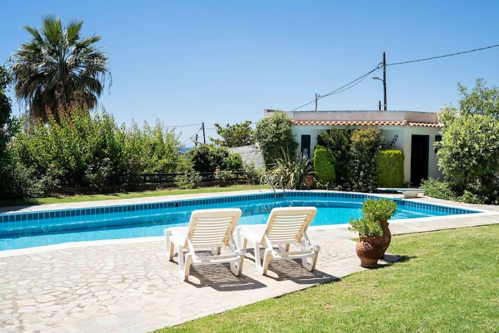 Suitetrails - Sandals Pool Villa - Saronida Beach