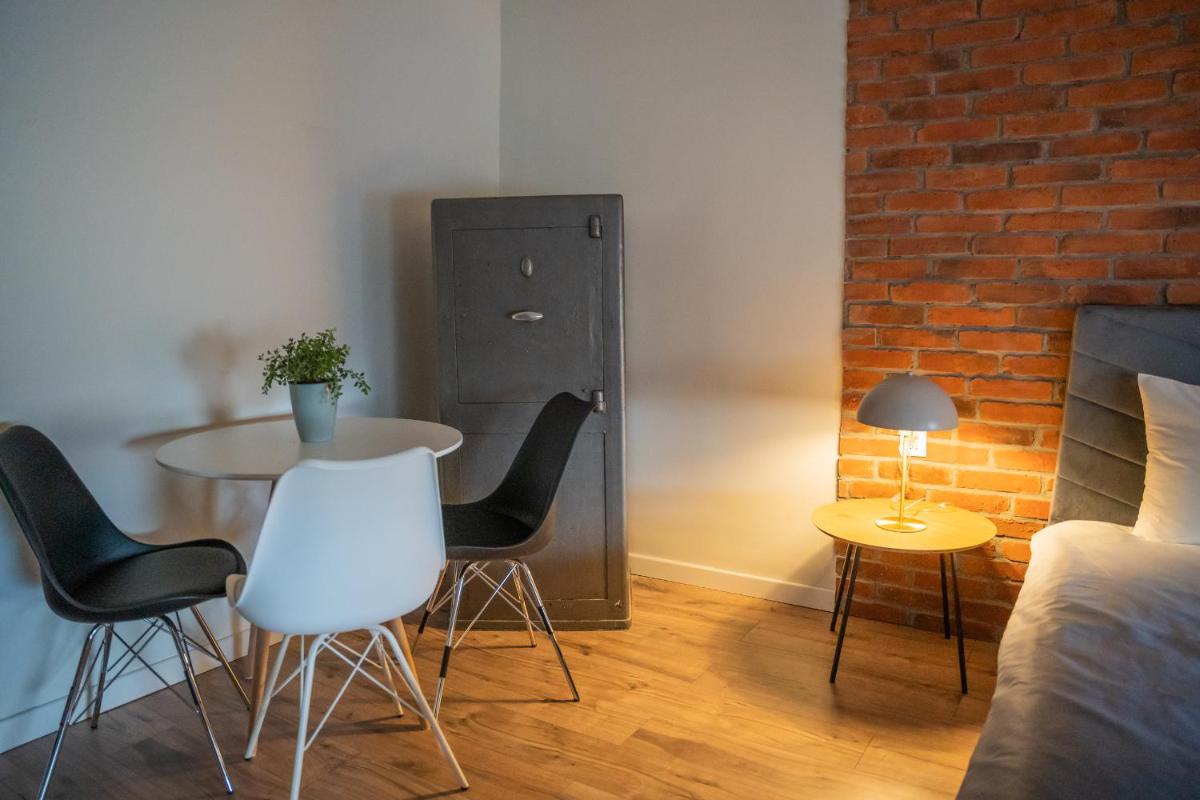 Suitetrails - Moon Apartments Warszawa