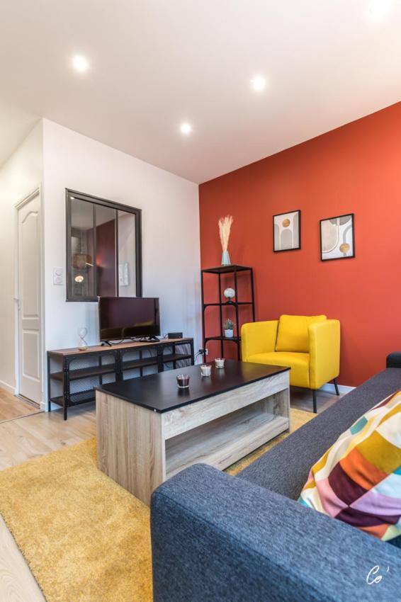 COSY COMEDIE - Housity