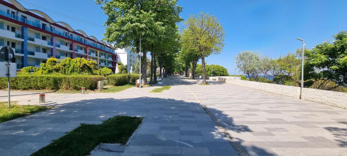 CENTRAL APARTAMENT La malul marii 3 camere & Living - Housity