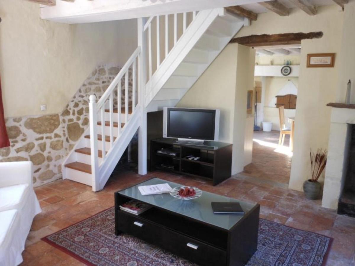 Closerie Les Roches - Charming and spacious 2 bedroom cottage - Housity