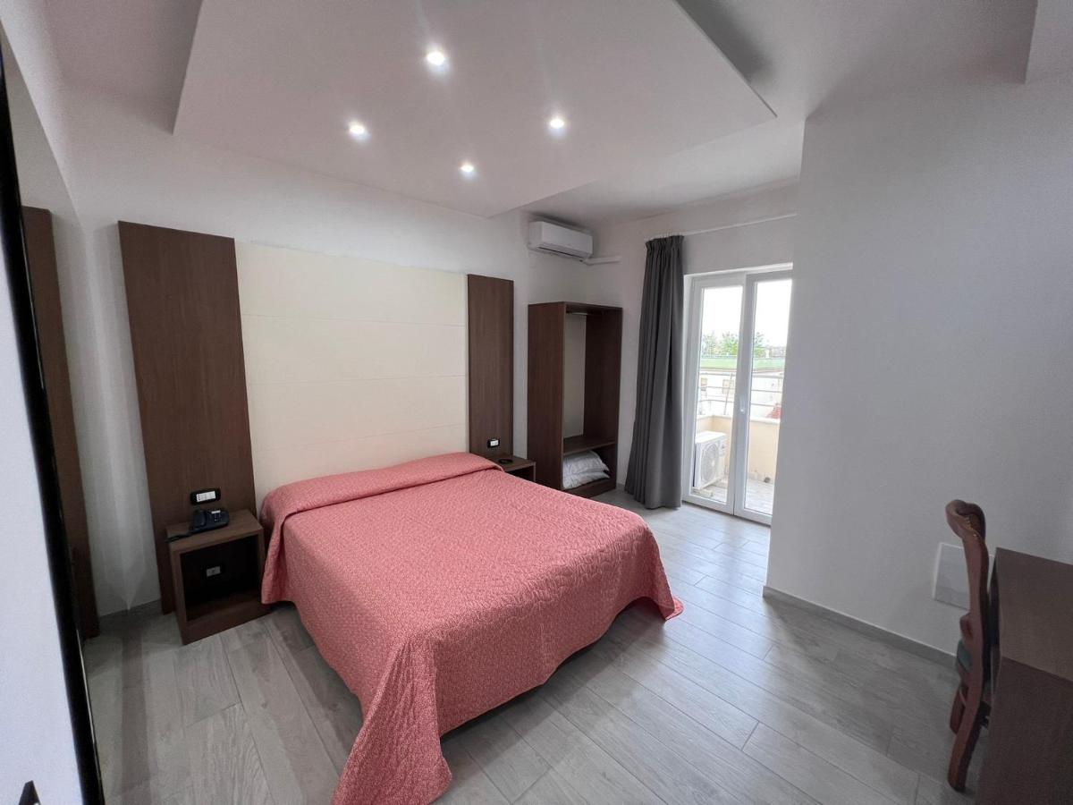 Hotel La Mela - Housity