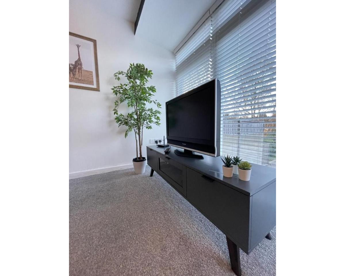 Harborne Park Road by JLJ Apartments - Housity