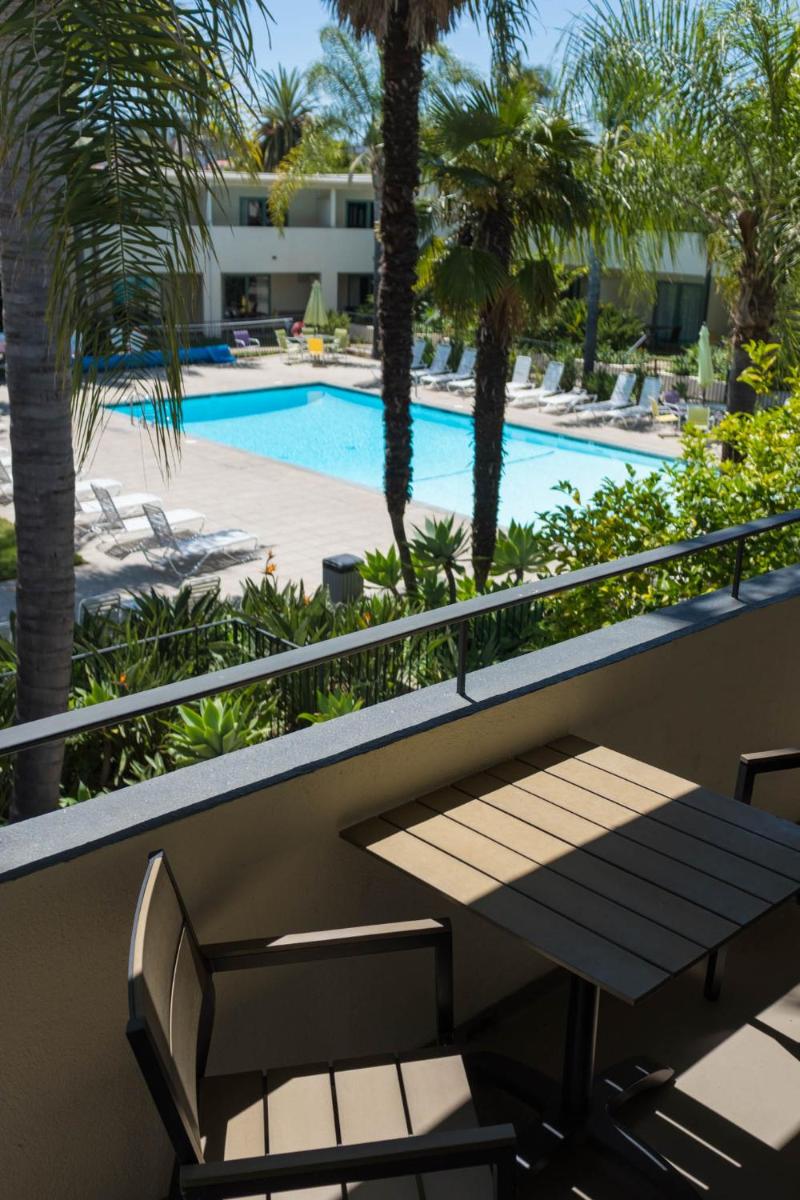 Lemon Tree Inn - Housity