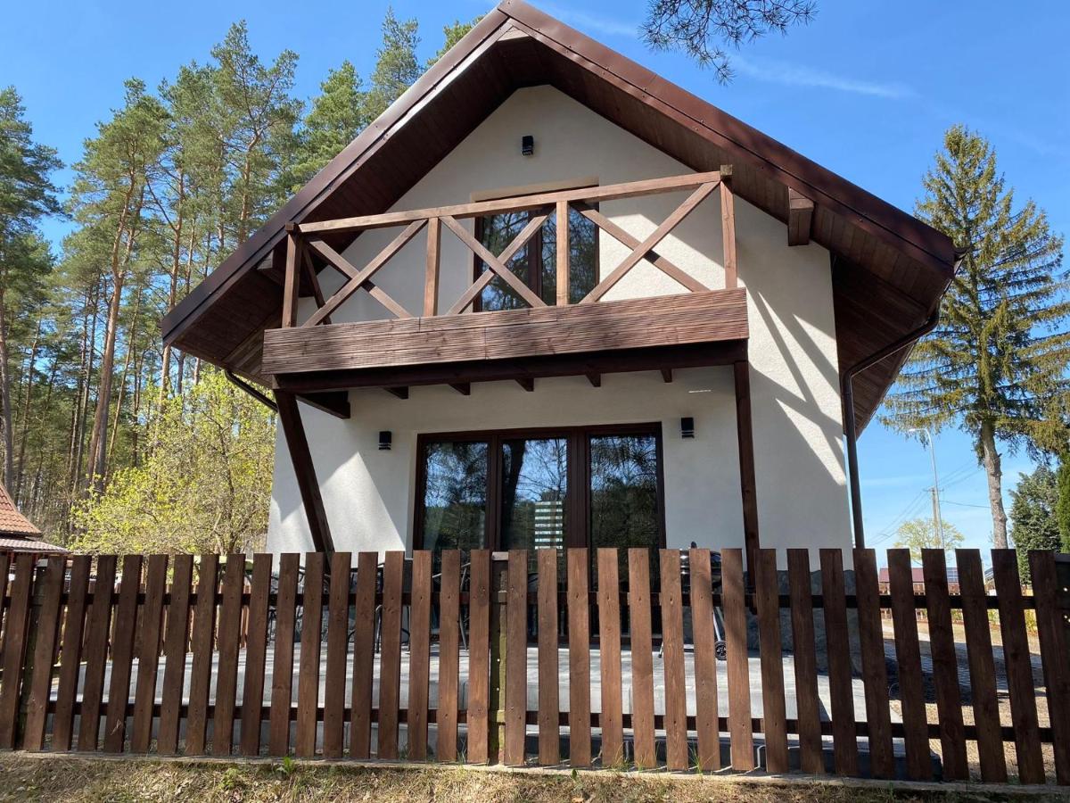 Domek nad jeziorem Korzybie - Housity