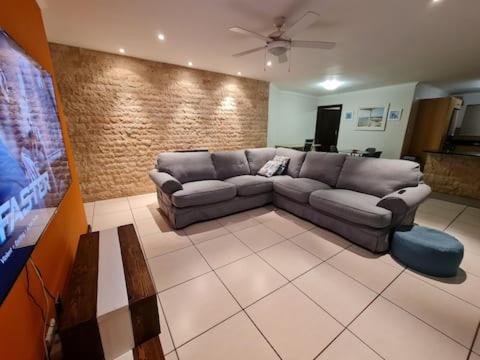 The Hide A On Devereux - Housity