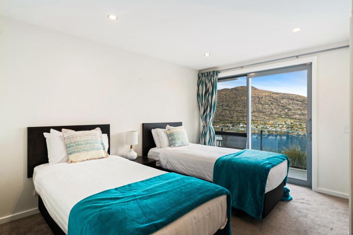 Lakeview Retreat - Queenstown Holiday Home - Housity