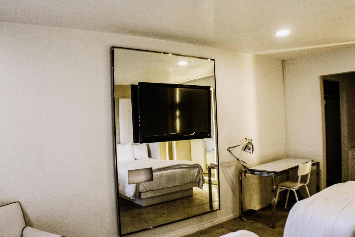 Devonshire Inn Motel - Housity