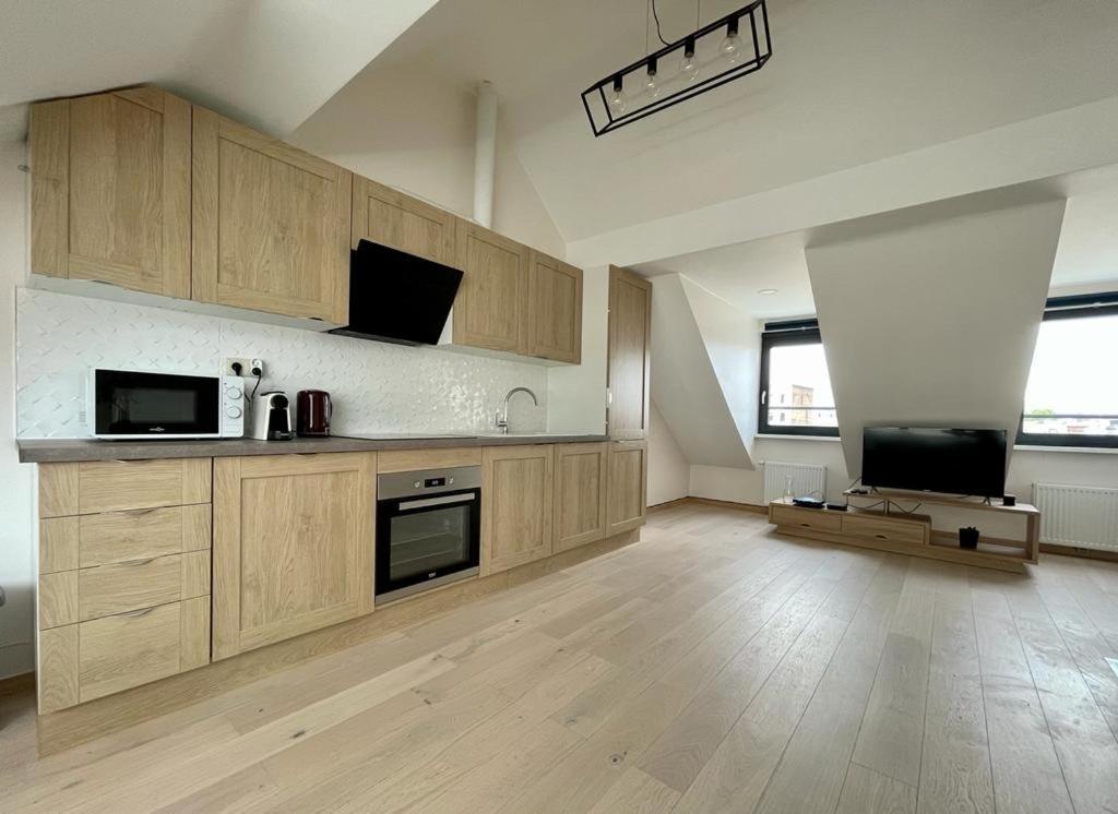 Charming duplex on the canal Brussels - Housity