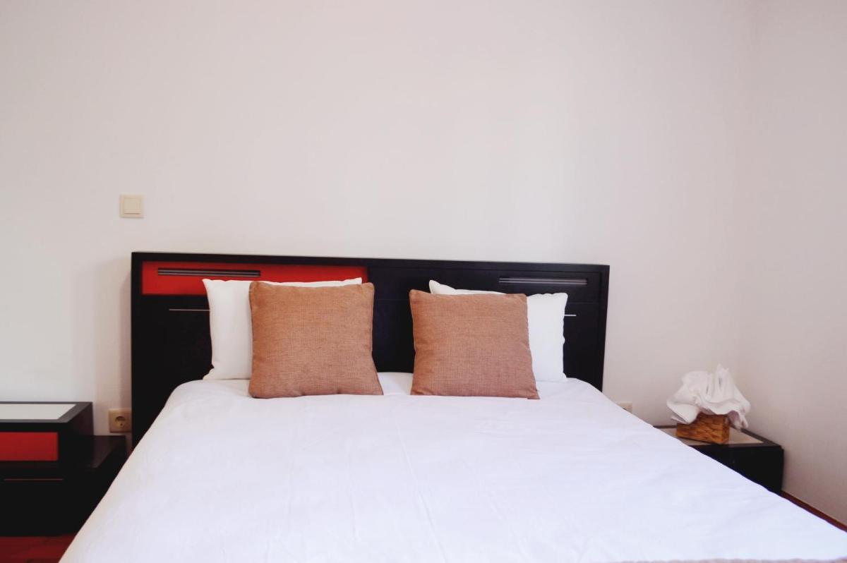 CANIÇO- MADEIRA AIRPORT- 10 min - Housity