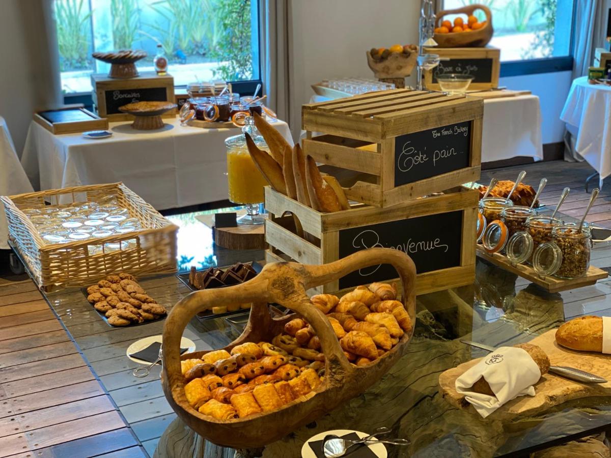Nourriture dans l'hôtel ou à proximité