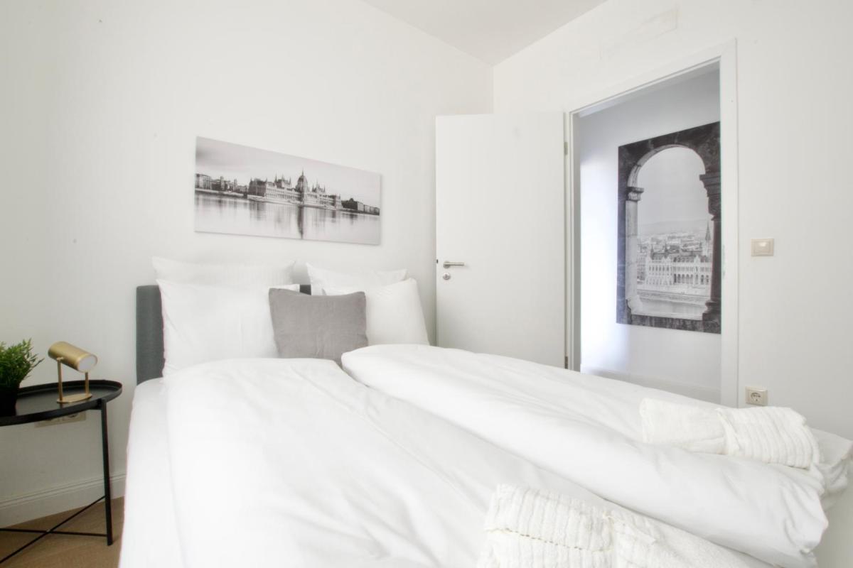 Penthouse Apartment by Hi5 -at the top of Budapest - Housity