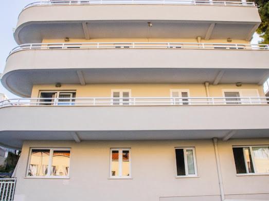 Apartment Bourbon + garage - Housity
