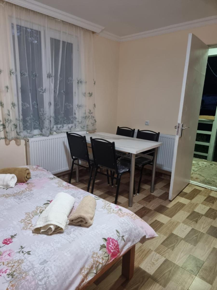 Mia House - Housity