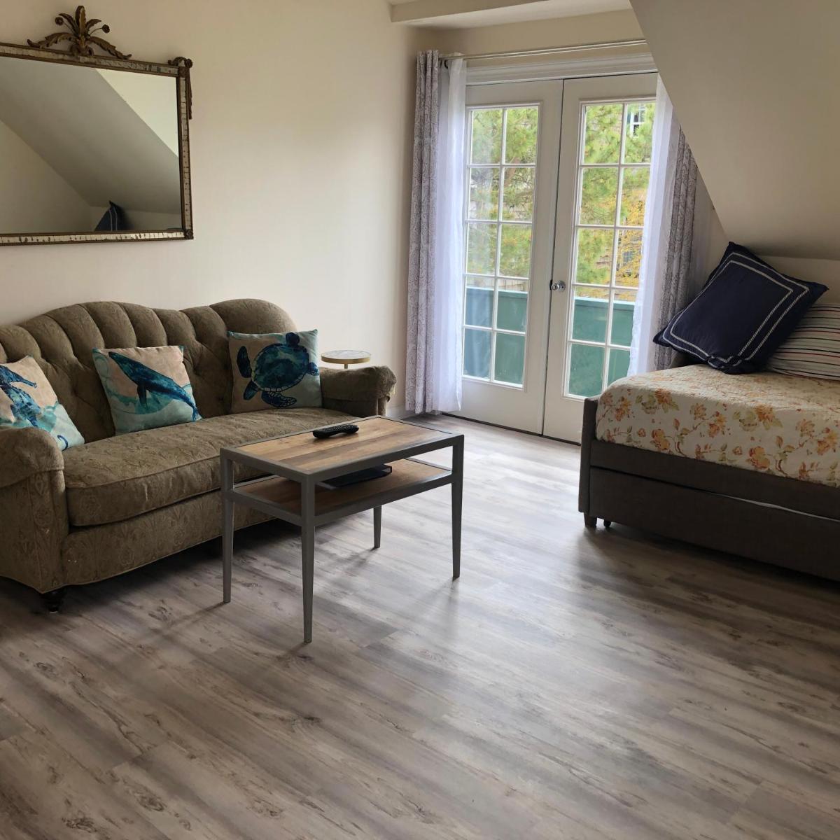 The Buckingham Motel Adults only - Housity