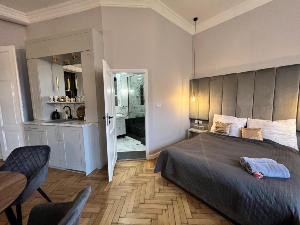 DK Premium Ballady i Romanse - Housity