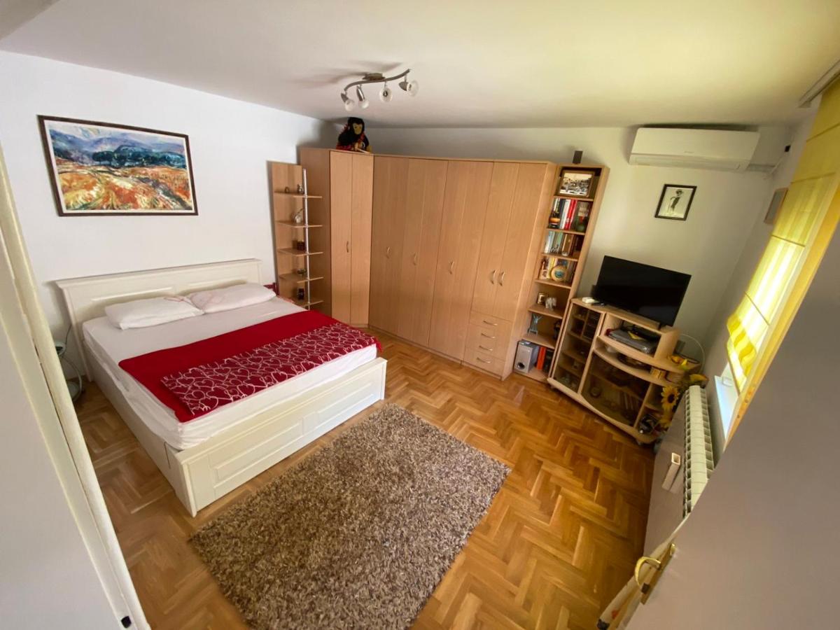 AM apartman Vrsac - Housity