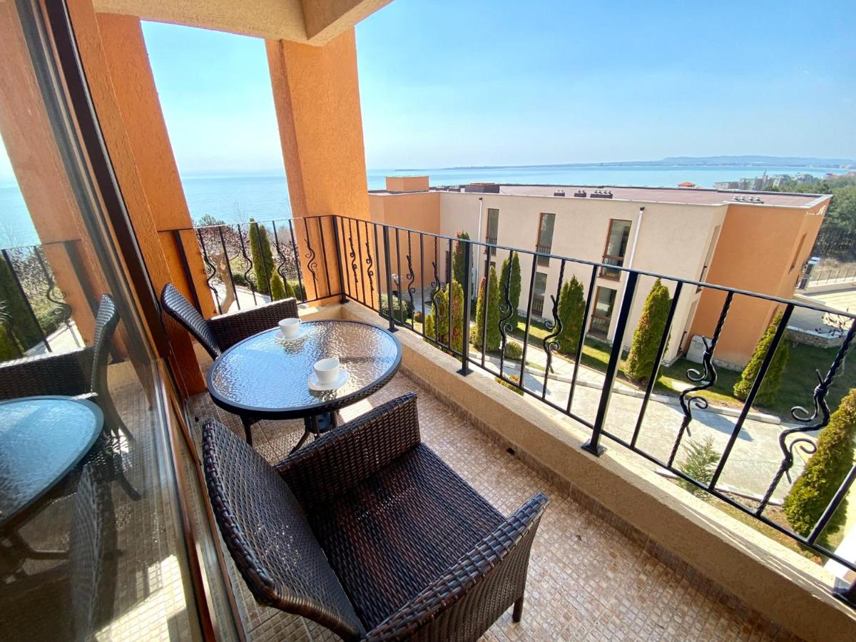 Suitetrails - Bratanov Sea View Apartments