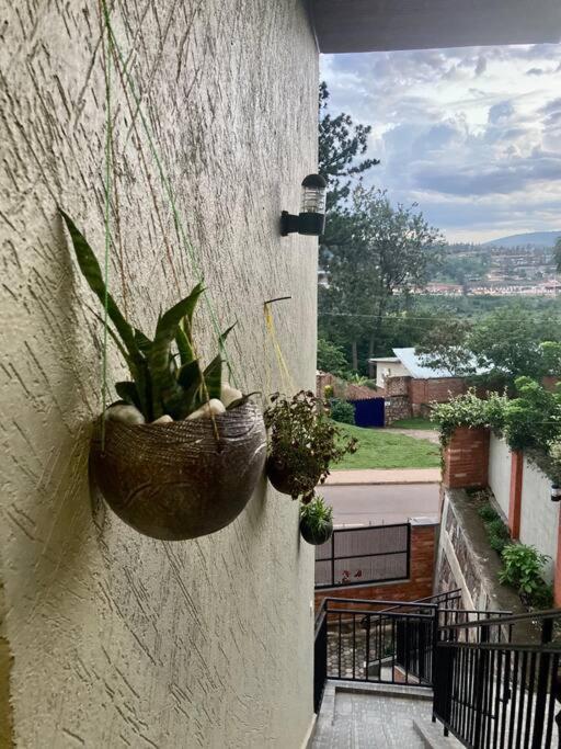 Mountain view apartment in Kimi (Heart of Kigali) - Housity