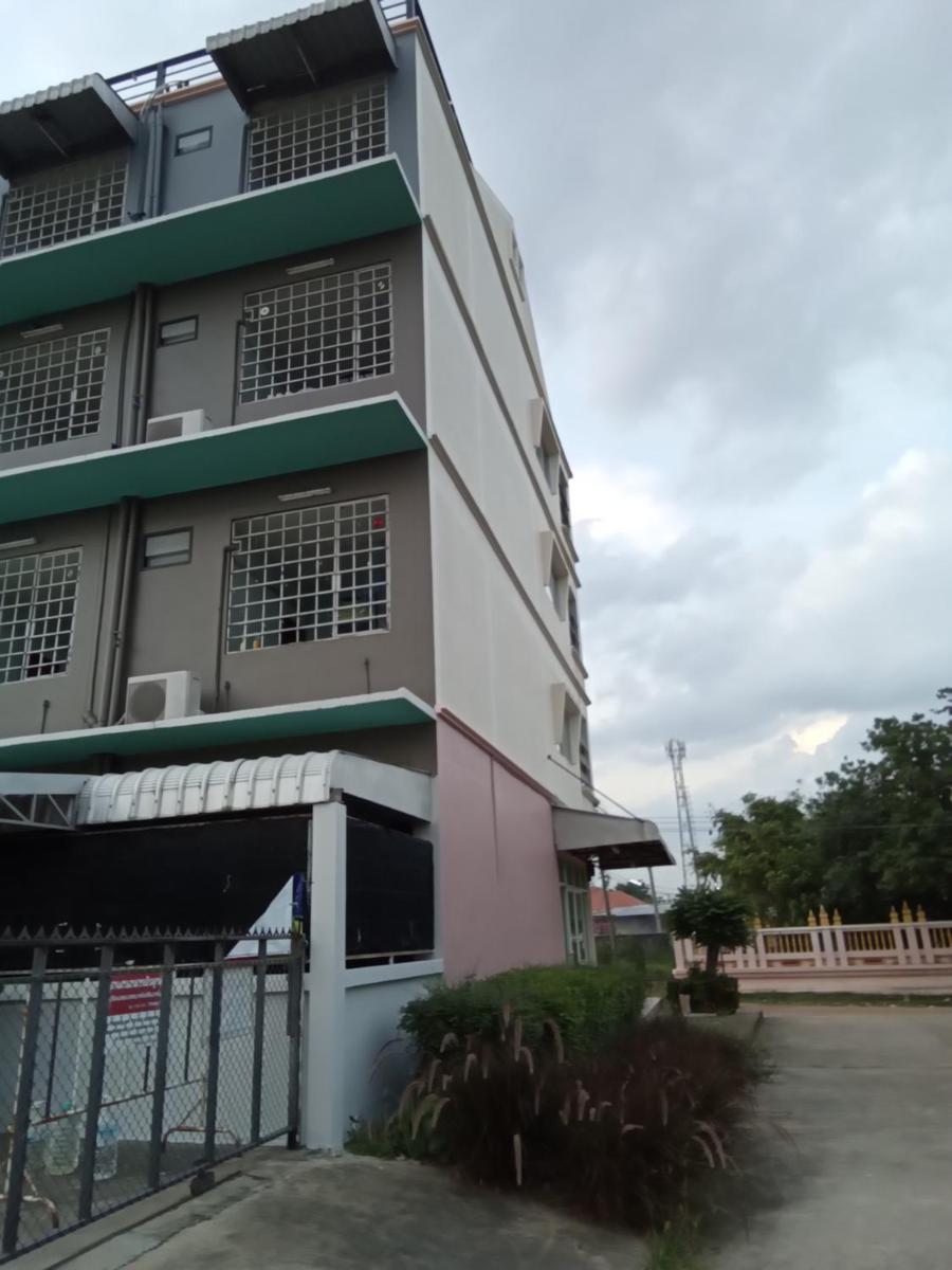 Sathorn Waterside Chaiyaphum Residence (At HOme) - Housity