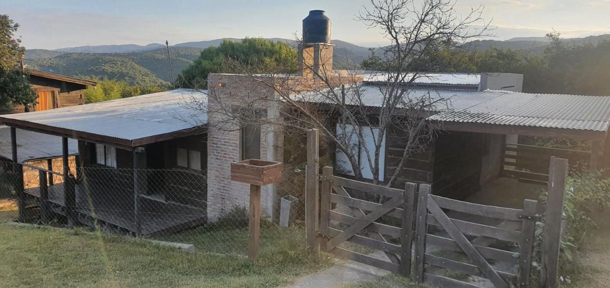 Cabaña con Pileta Sobre Camino Del Cuadrado En La Montaña Con Vistas Increíbles - Cerca De Todo - Housity
