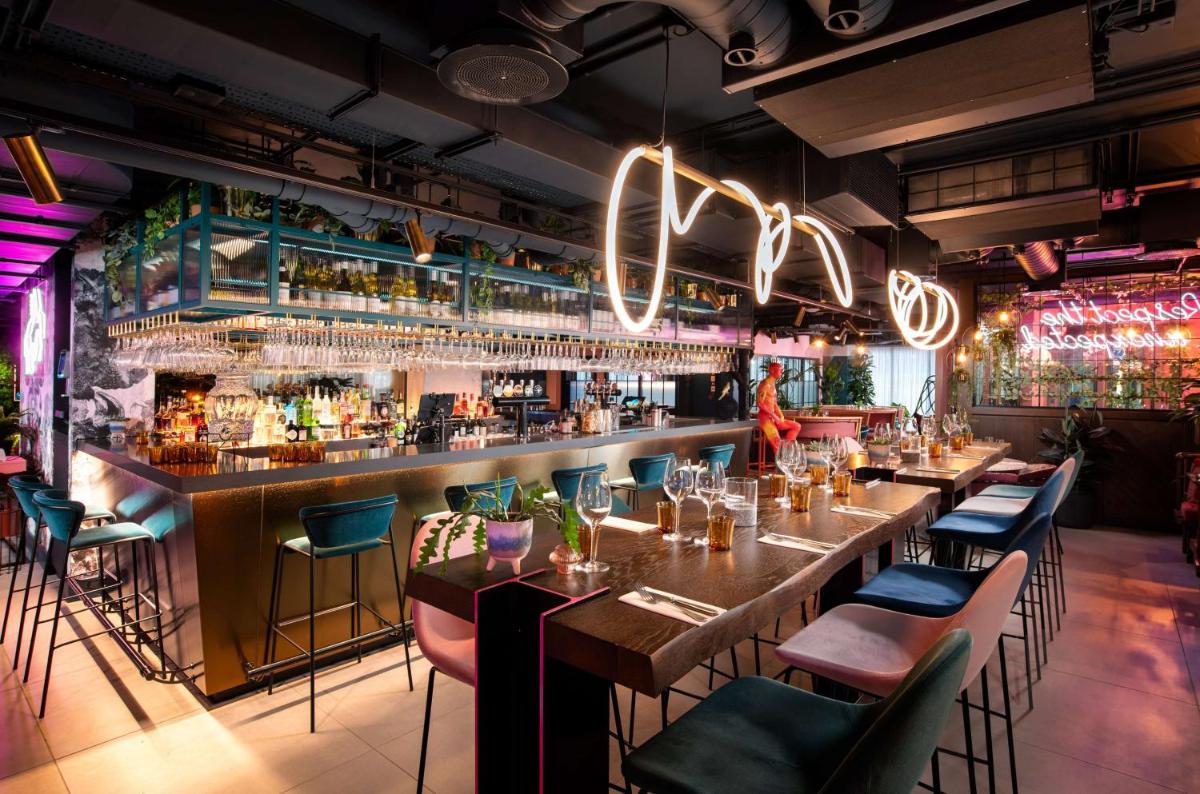 YOTEL Manchester Deansgate - Hizvo
