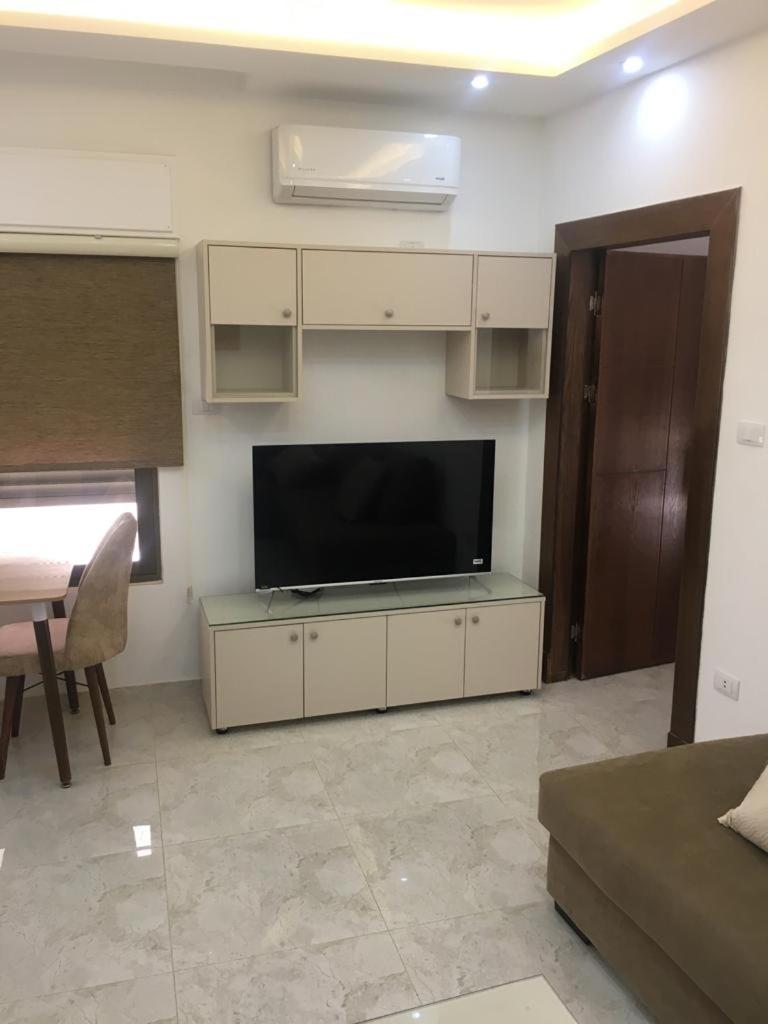 New and cosy apartment in Amman (Al Weibdeh) - Housity