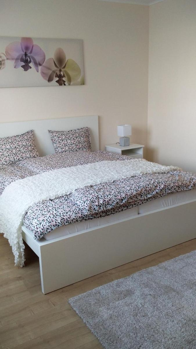 River Side Apartman - Housity