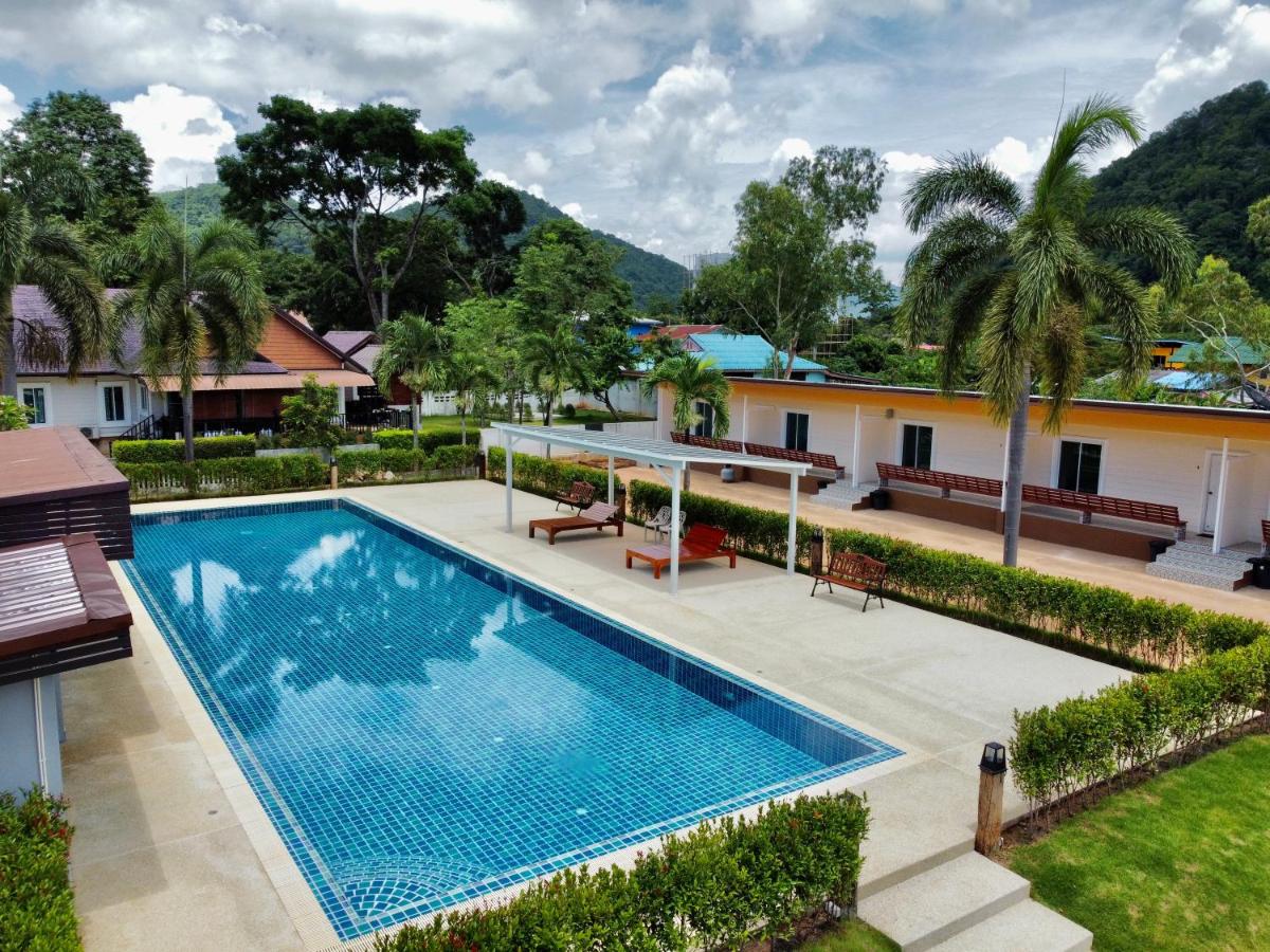 Plearn Khaoyai Resort - Housity