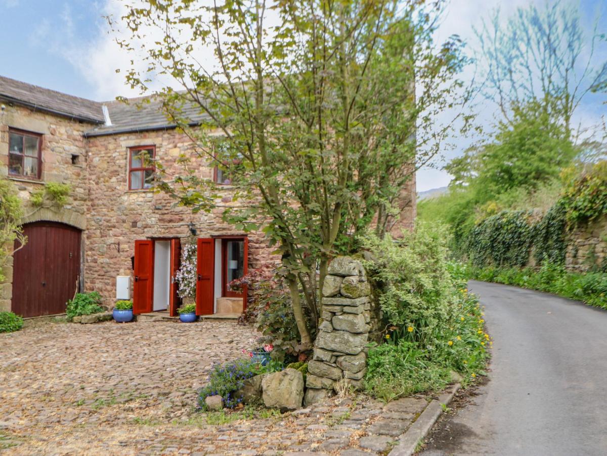 Robins Lodge - Housity