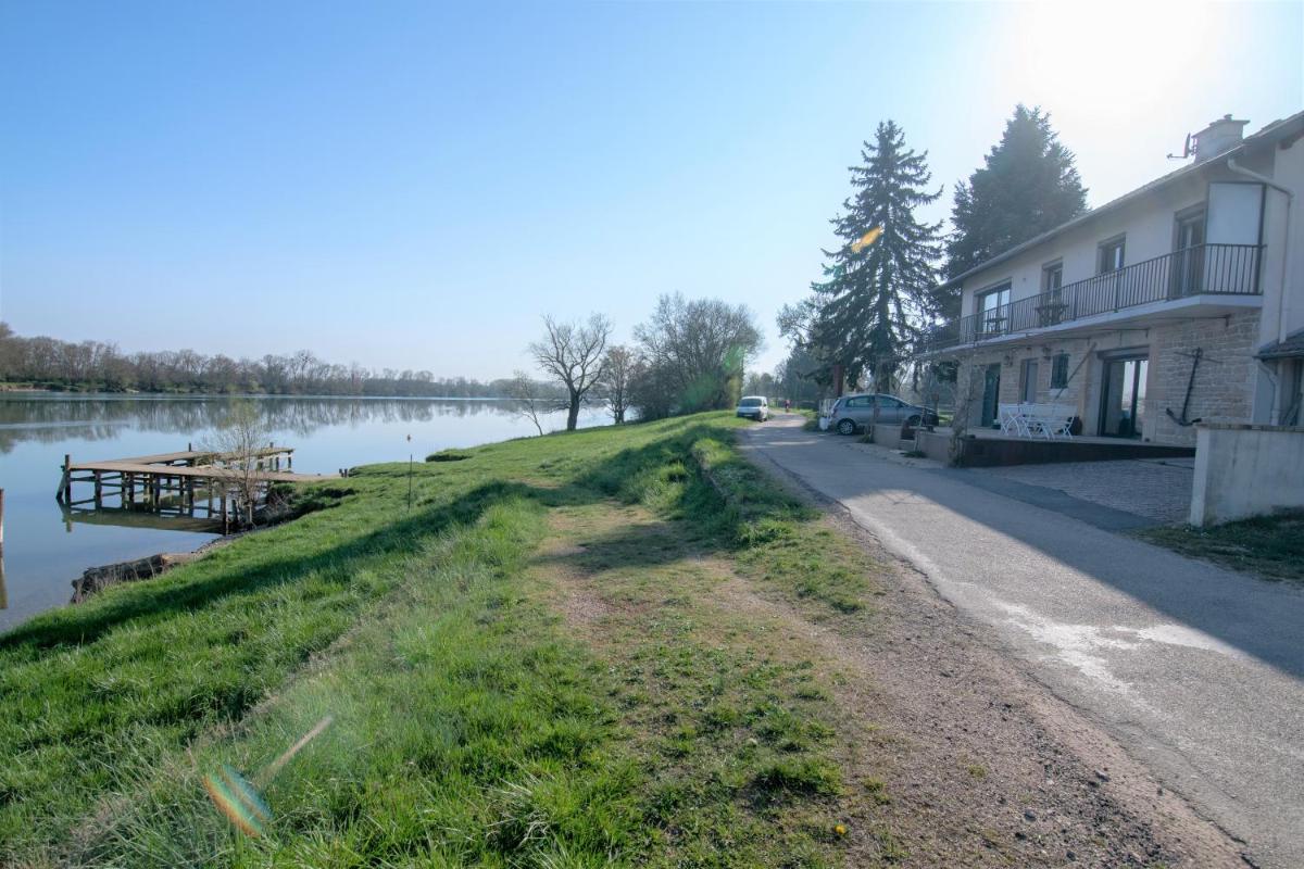 CABANA & Voie Bleue - Bord de Saône - Housity