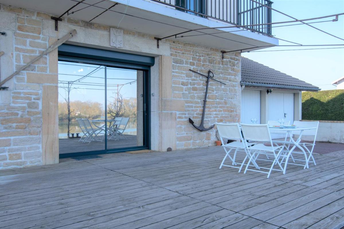 CABANA & Voie Bleue - Bord de Saône - Housity