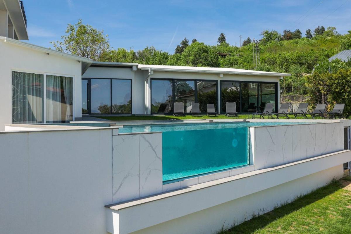 GRAFFIT Luxury houses - Housity