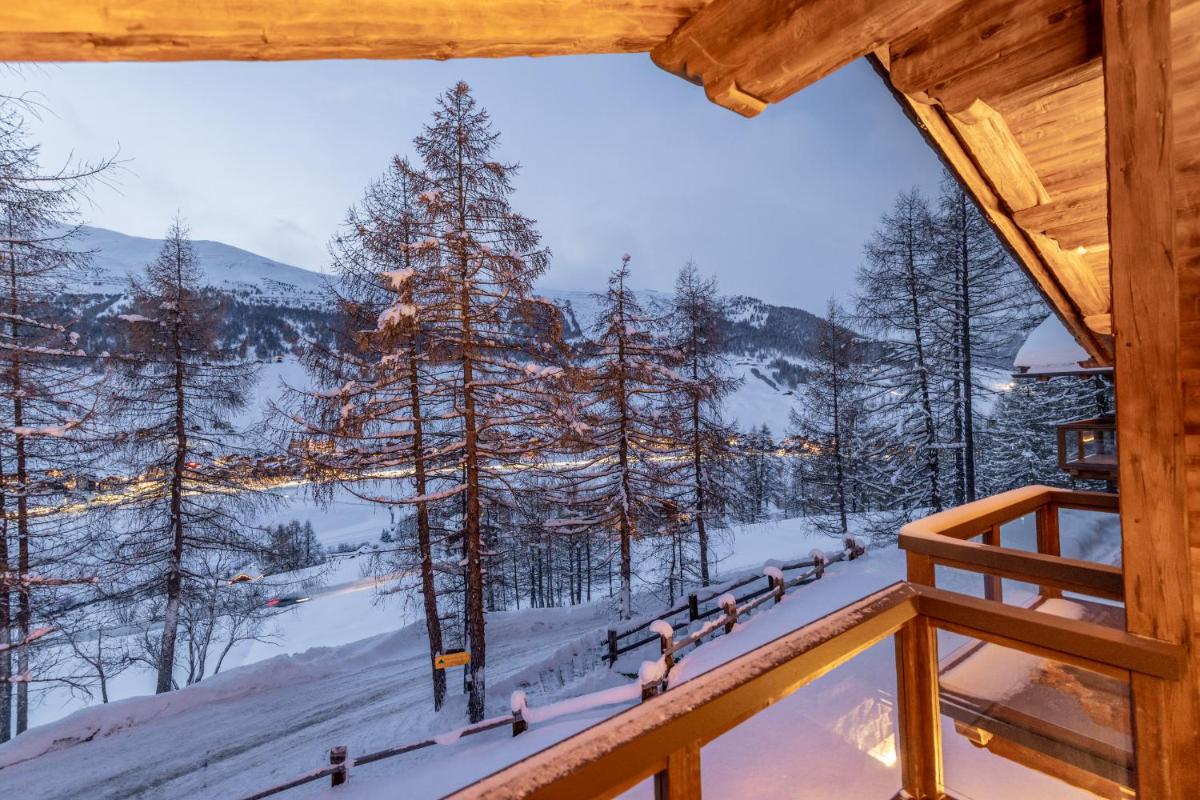 Chalet Imbosc'ché - 5 beautiful rooms in charming B&B - Housity