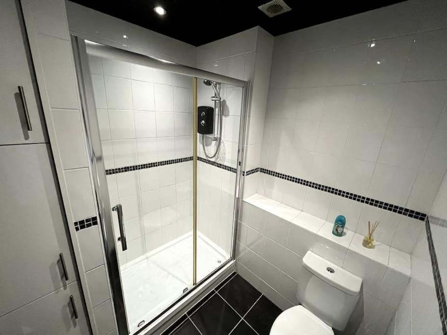 Winter Gardens North Pier 2 Bed - Housity