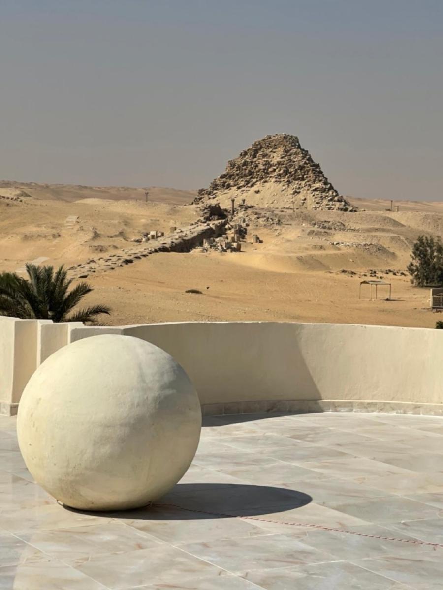 The Ark Abusir - Housity