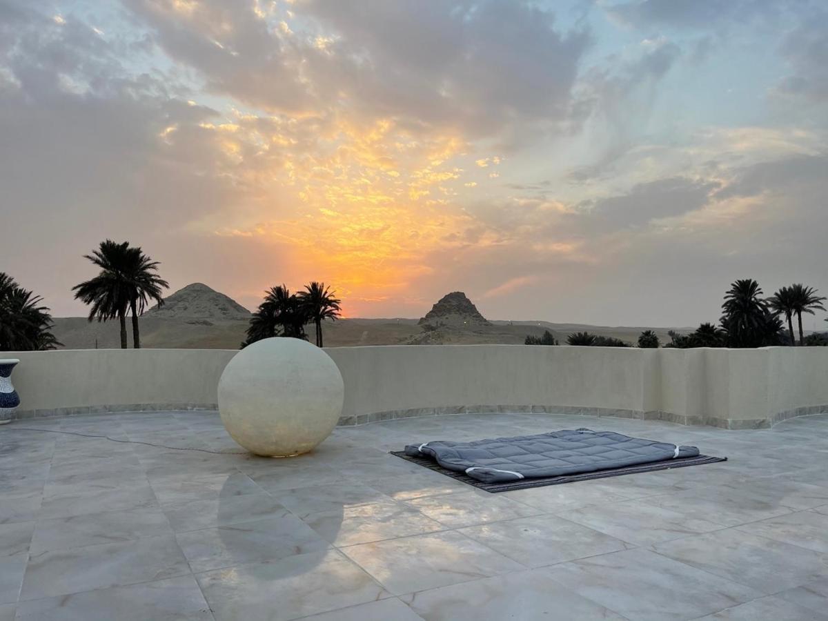 The Ark Abusir - Housity