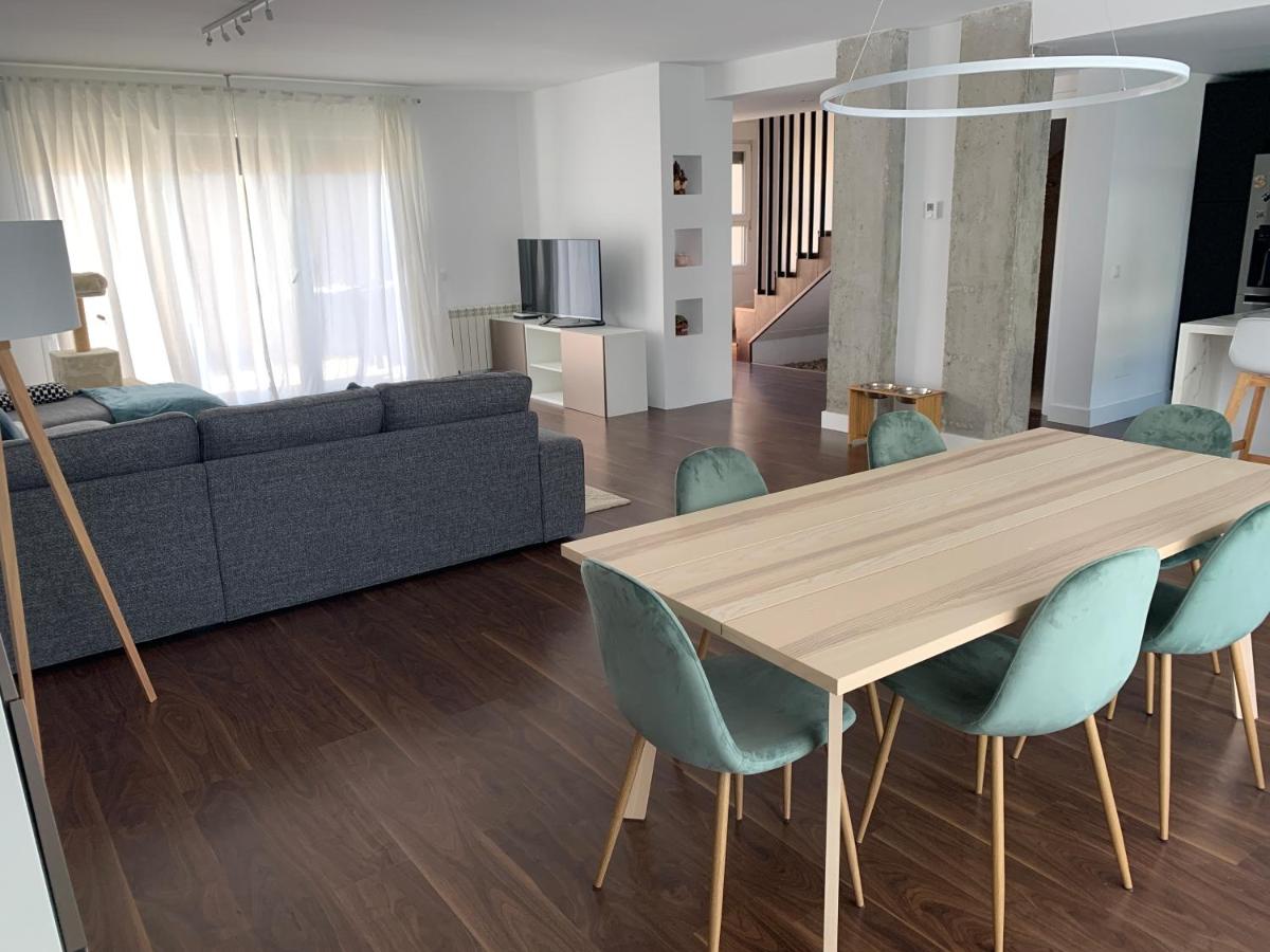 Agradable chalet con piscina privada cerca de Madrid - Housity