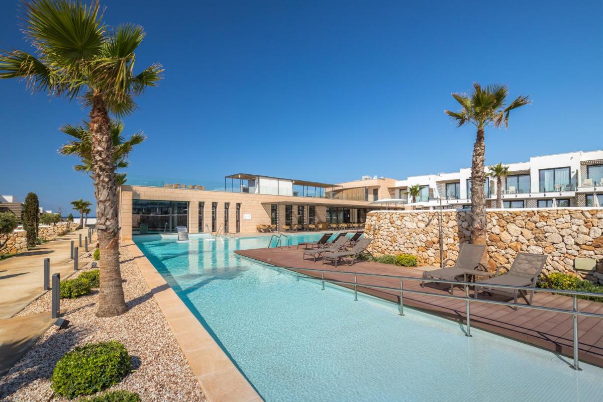 Piscina en o cerca de Barceló Nura