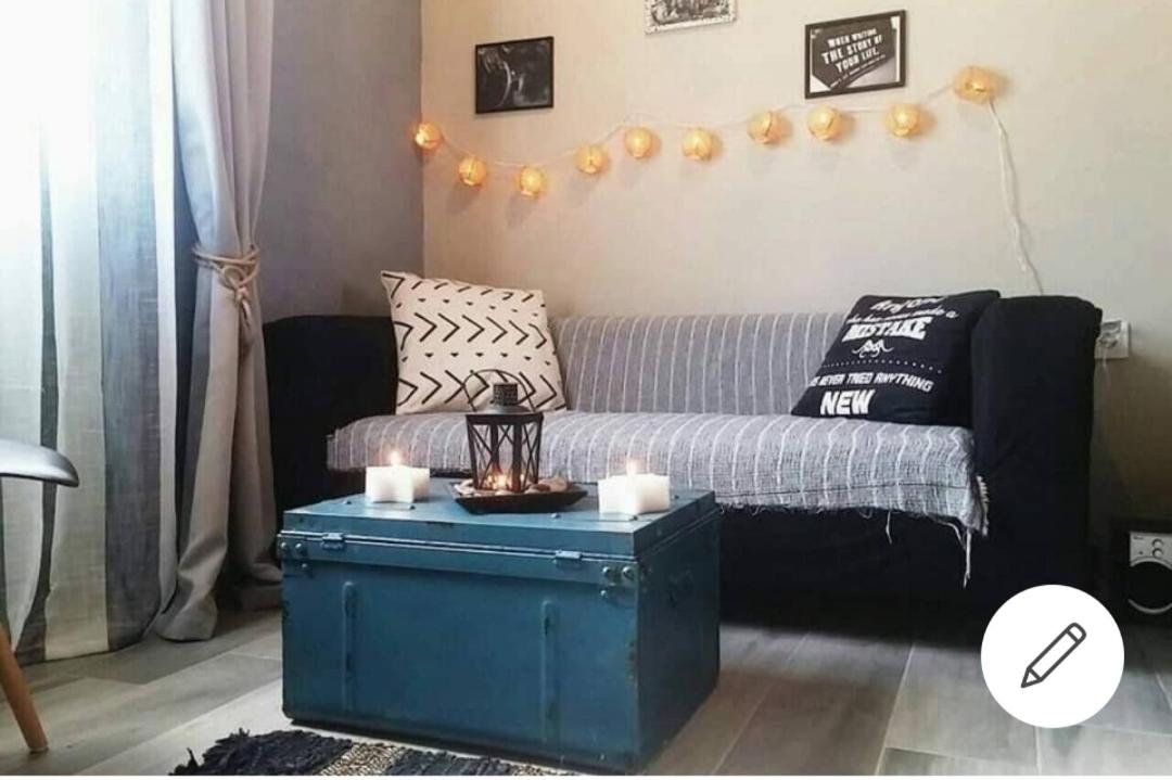 Relax like the Old Days - Housity